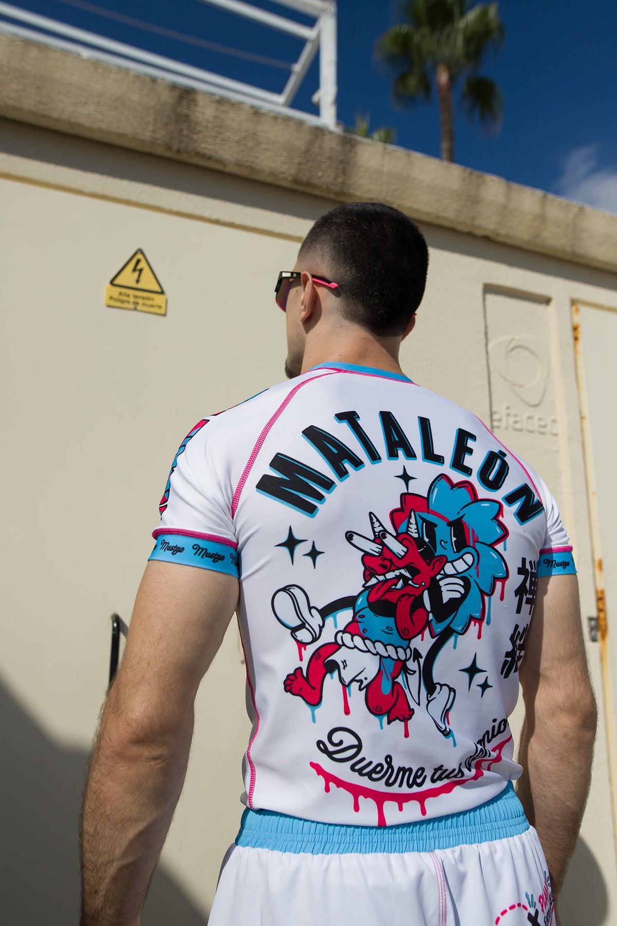 Rashguard 2.0 + Short (pre-order)